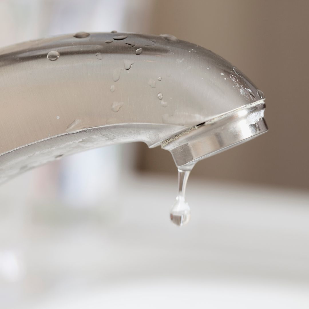 faucet dripping water